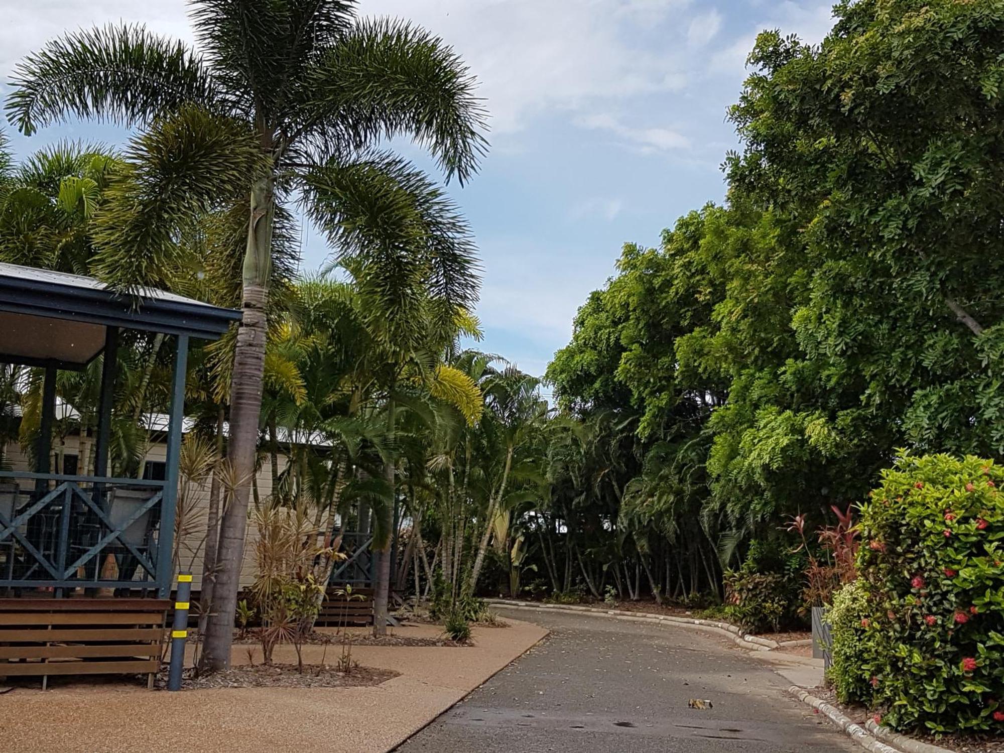 Hotel Coral Coast Tourist Park Townsville Exterior foto