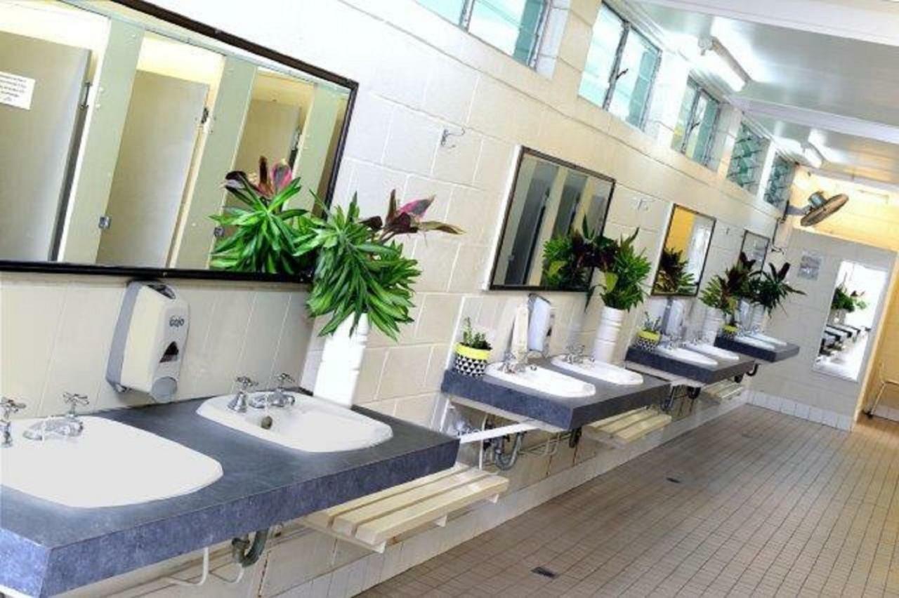 Hotel Coral Coast Tourist Park Townsville Exterior foto